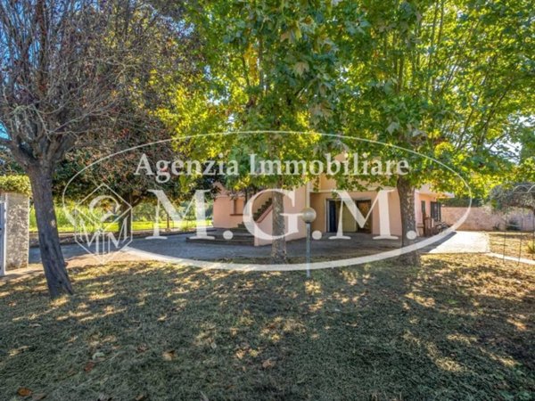 casa indipendente in vendita a Bientina in zona Quattro Strade