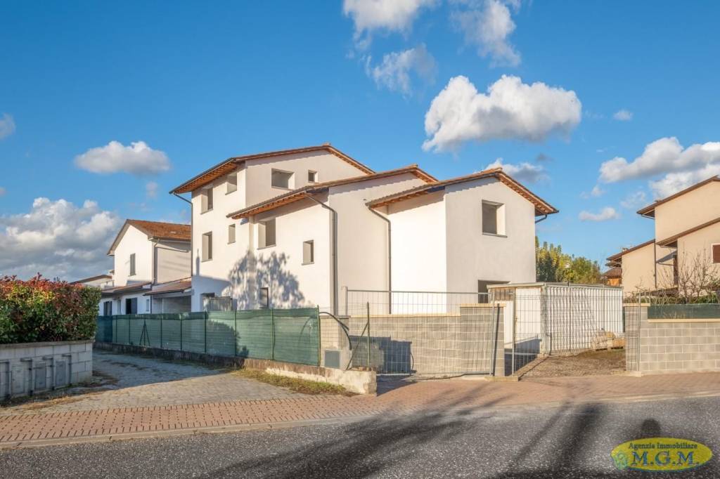 casa indipendente in vendita a Bientina