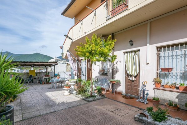 casa indipendente in vendita a Bientina