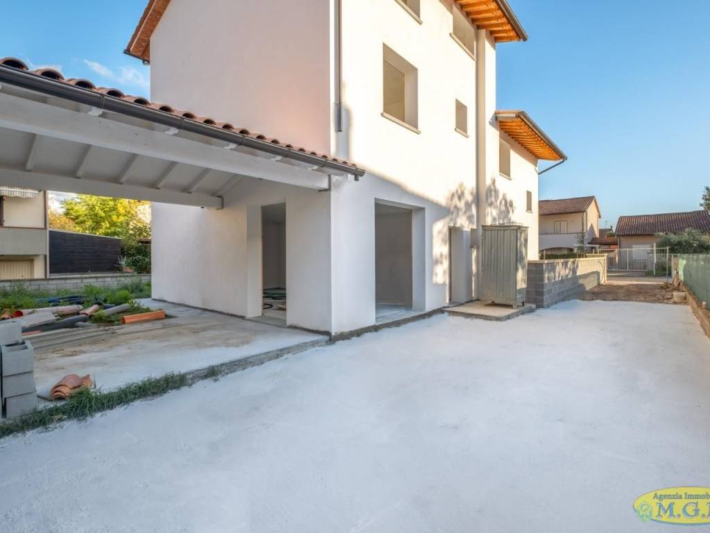 casa indipendente in vendita a Bientina