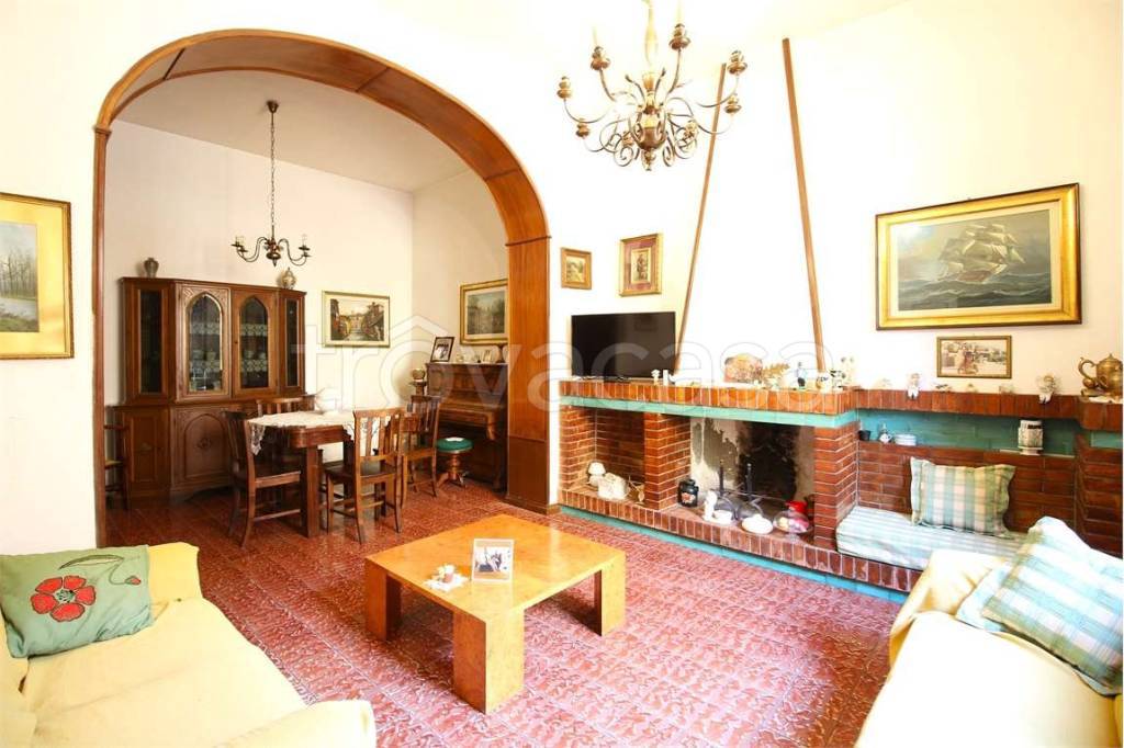 casa indipendente in vendita a Bientina