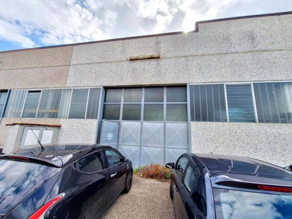 capannone in vendita a Bientina