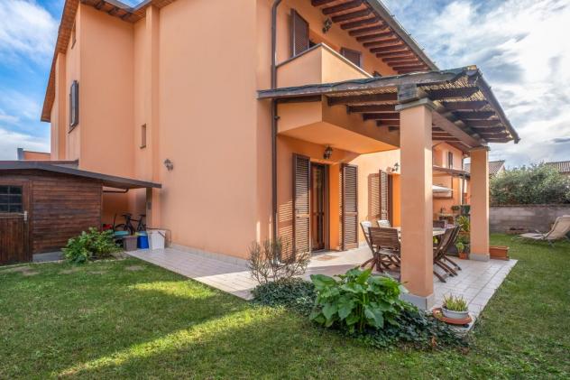 casa indipendente in vendita a Bientina