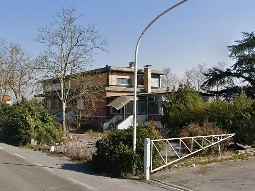 negozio in vendita a Bientina