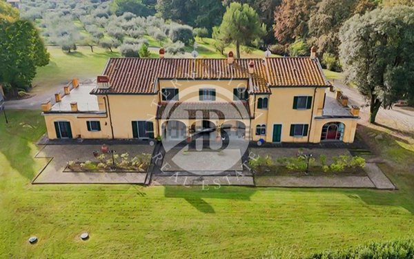 casa indipendente in vendita a Bientina