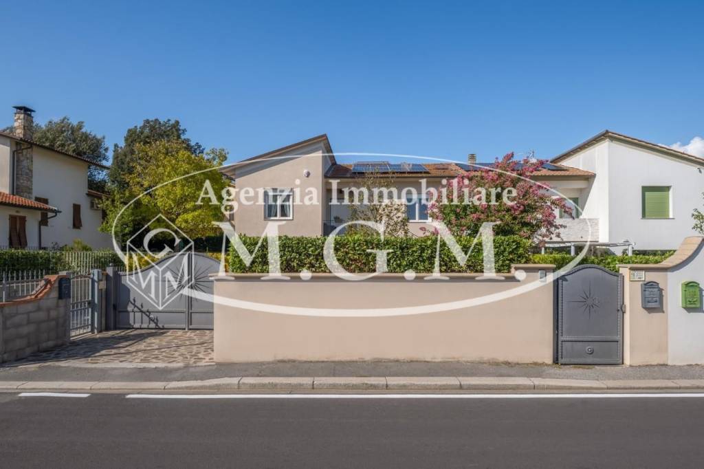 casa indipendente in vendita a Bientina