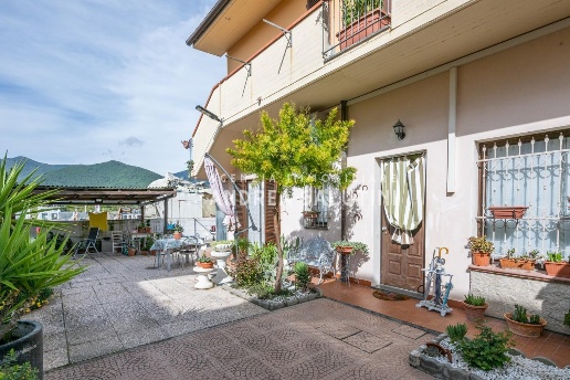 casa indipendente in vendita a Bientina