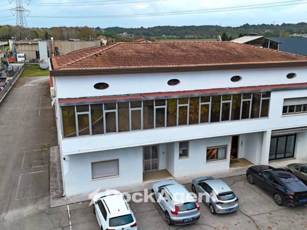 ufficio in vendita a Bientina