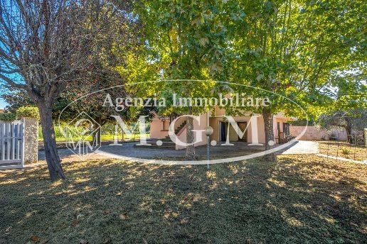 casa indipendente in vendita a Bientina in zona Quattro Strade