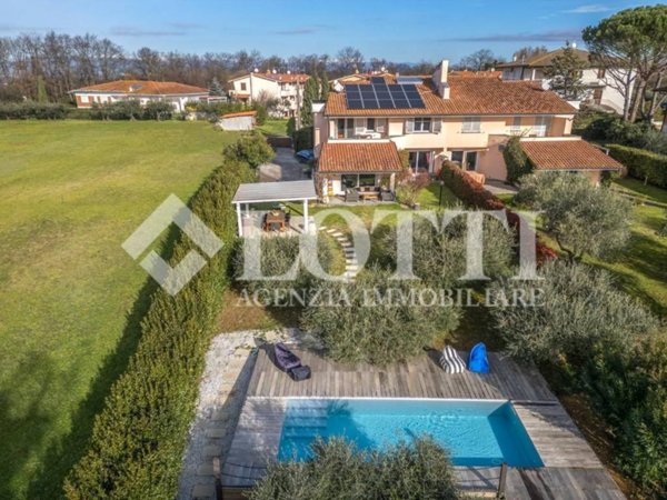 casa indipendente in vendita a Bientina in zona Santa Colomba