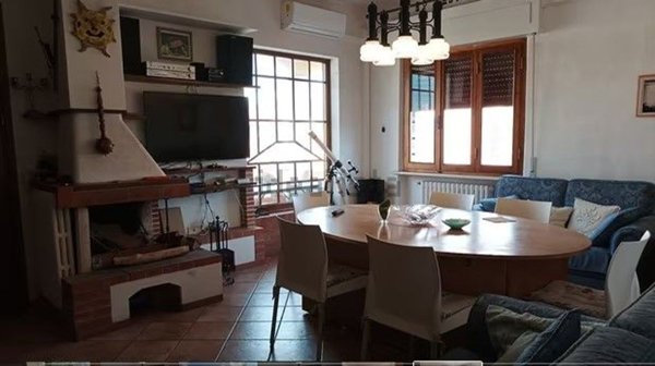 casa semindipendente in vendita a Bientina