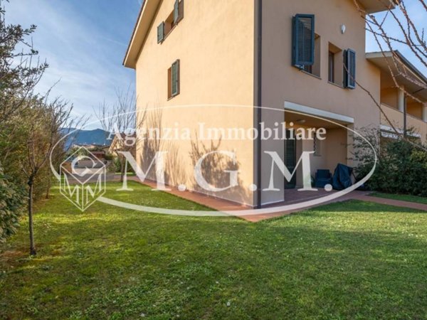 casa indipendente in vendita a Bientina