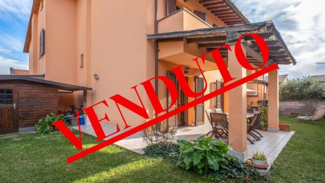 casa indipendente in vendita a Bientina