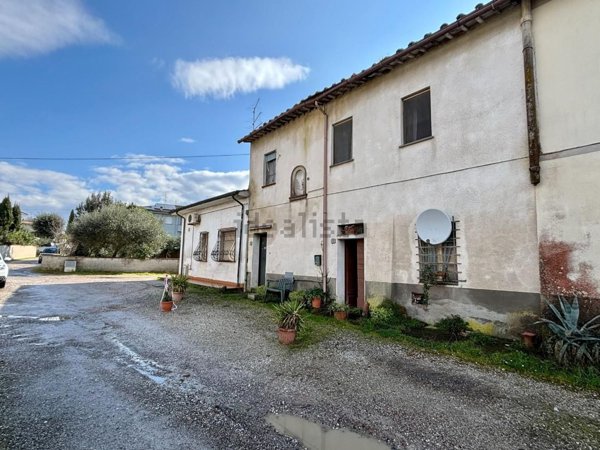 casa indipendente in vendita a Bientina in zona Quattro Strade