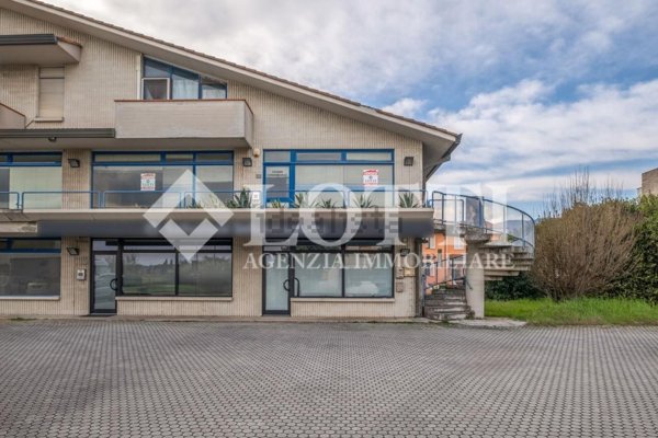 ufficio in vendita a Bientina