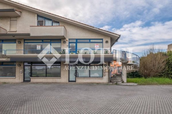 ufficio in vendita a Bientina