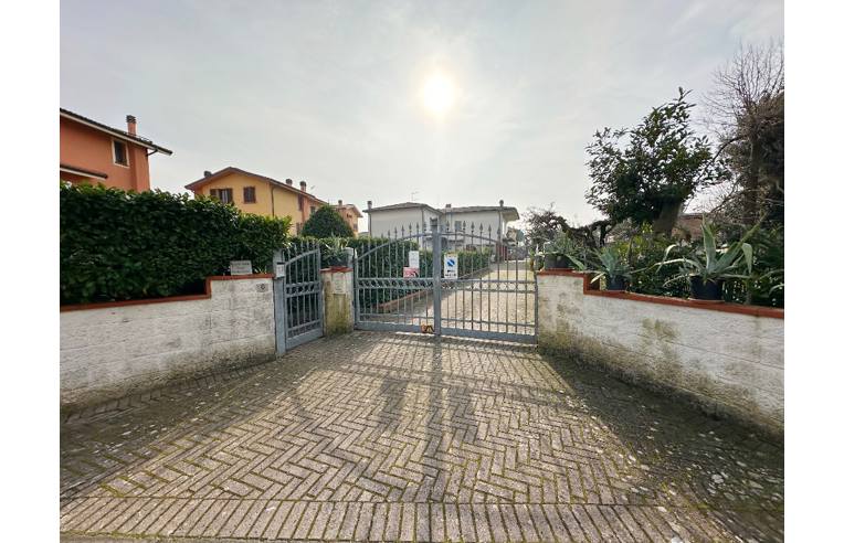 casa indipendente in vendita a Bientina