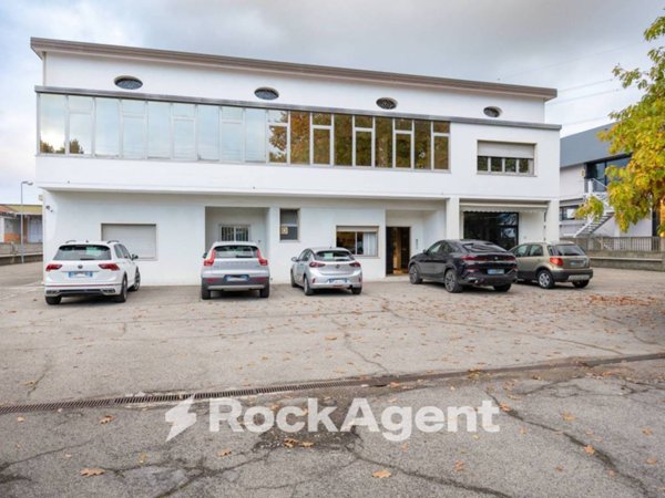 ufficio in vendita a Bientina