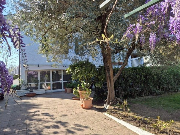 casa indipendente in vendita a Bientina in zona Santa Colomba