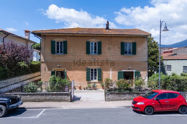 casa indipendente in vendita a Bientina