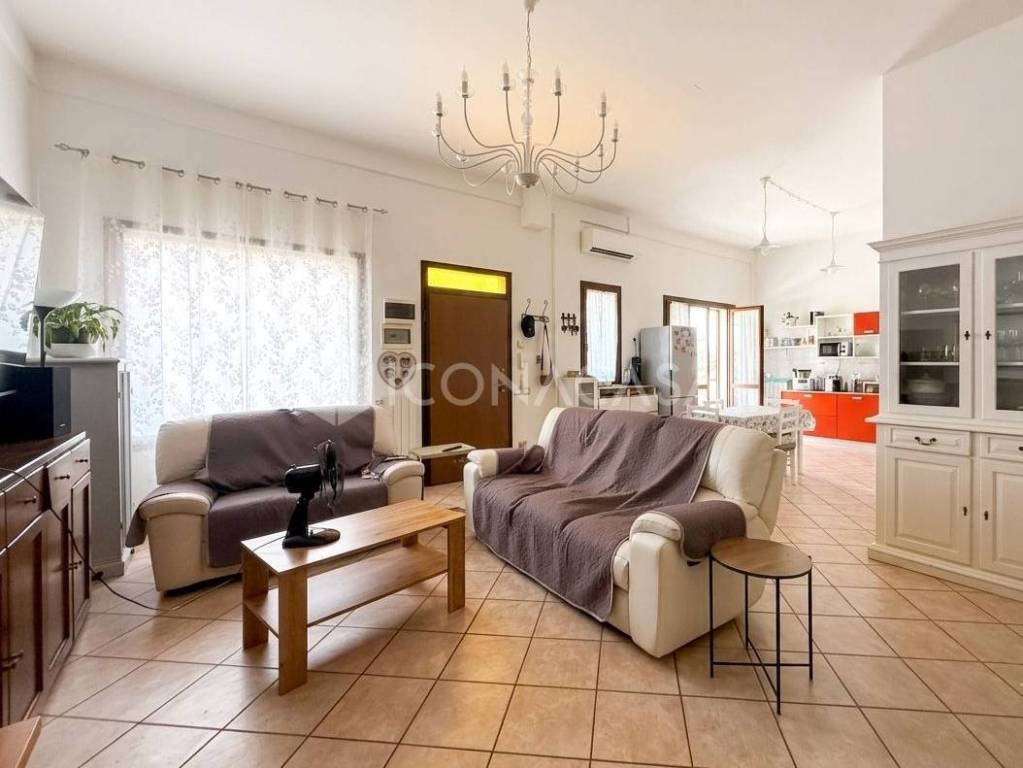 casa indipendente in vendita a Bientina