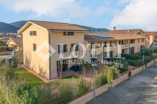 casa indipendente in vendita a Bientina