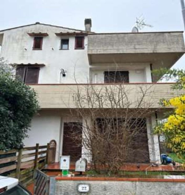 casa indipendente in vendita a Bientina in zona Santa Colomba