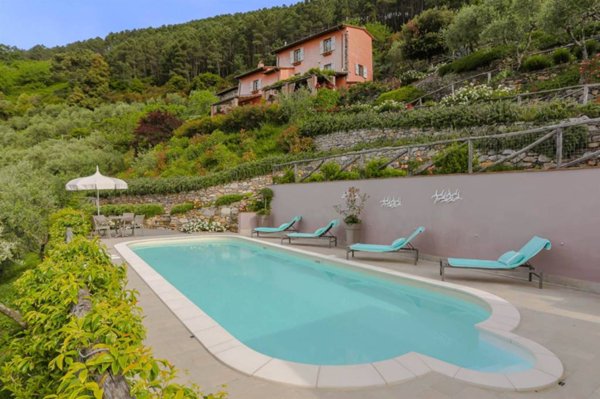 casa indipendente in vendita a Buti