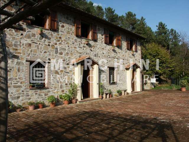 casale in vendita a Buti