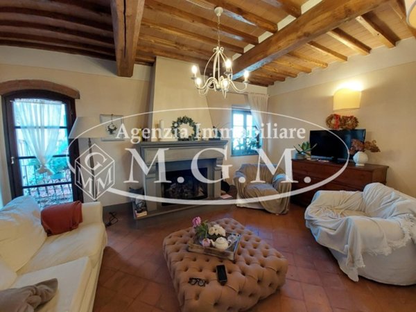 casa indipendente in vendita a Buti