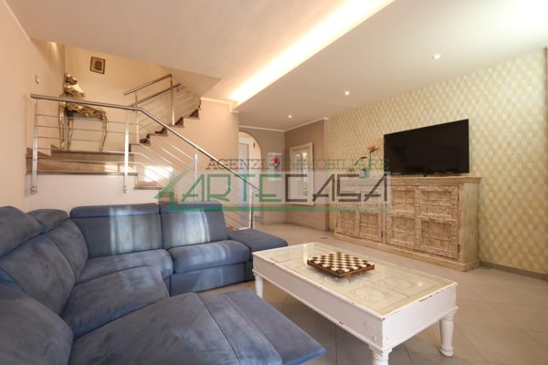 casa indipendente in vendita a Buti