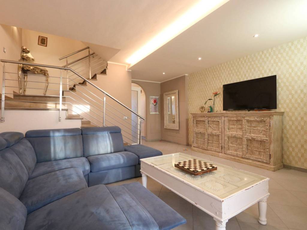 casa indipendente in vendita a Buti