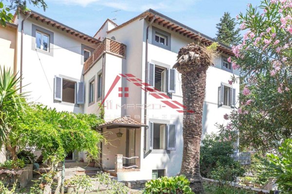 casa indipendente in vendita a Buti