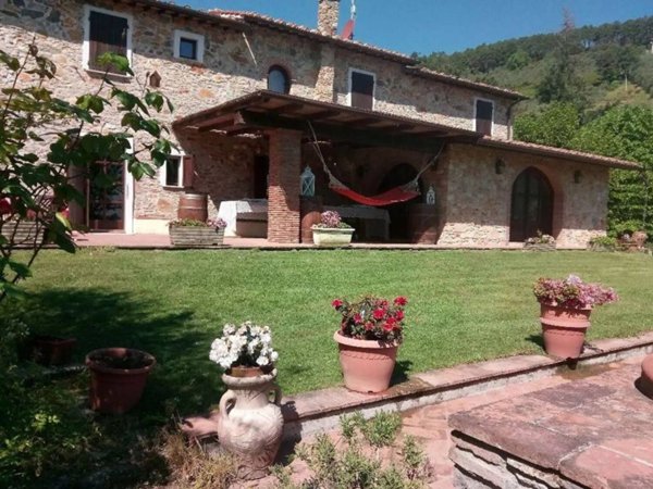 casa semindipendente in vendita a Buti