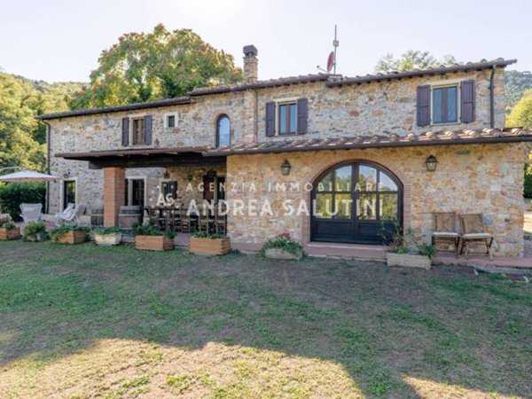 casa indipendente in vendita a Buti