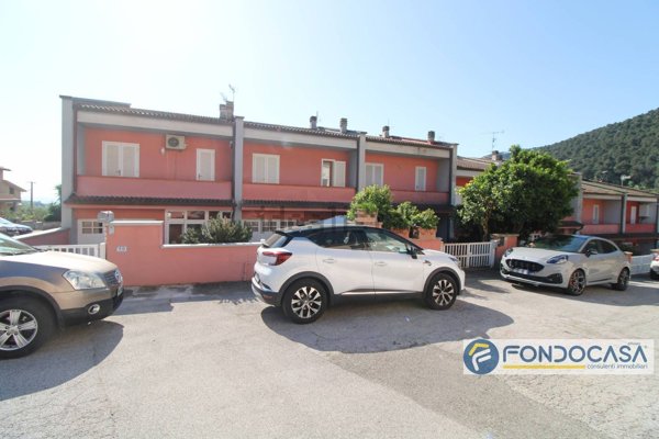 pentavano in vendita a Buti