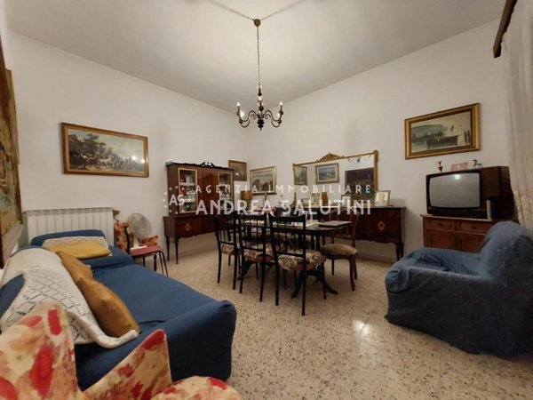 casa indipendente in vendita a Buti