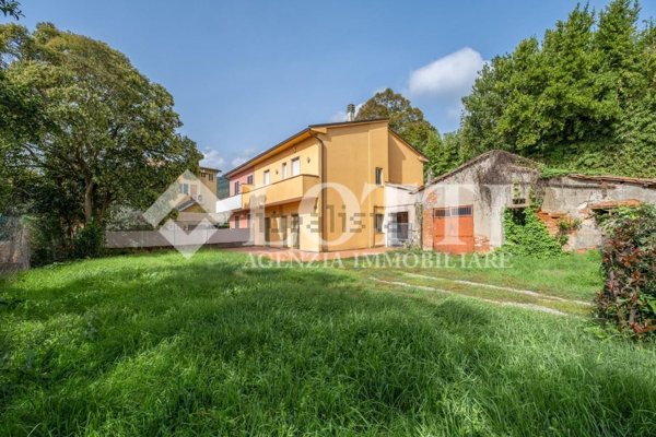 casa indipendente in vendita a Buti in zona La croce
