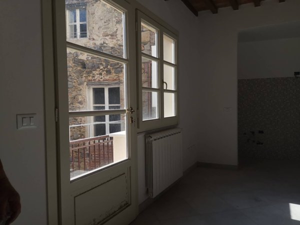 casa indipendente in vendita a Buti