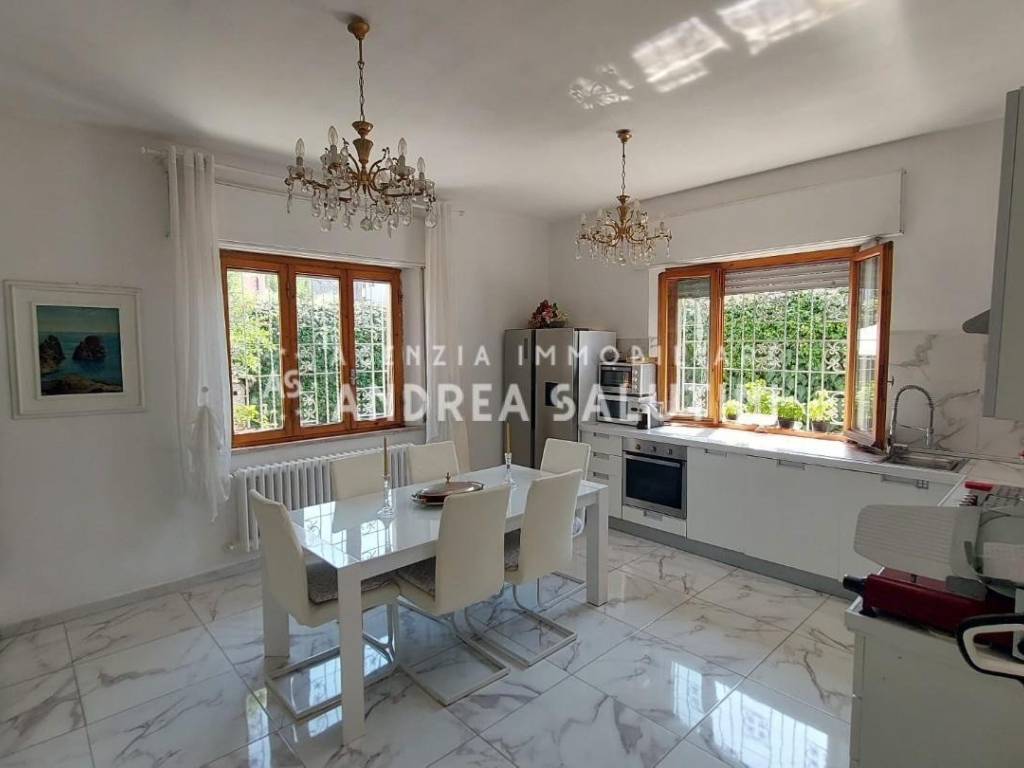 casa indipendente in vendita a Buti