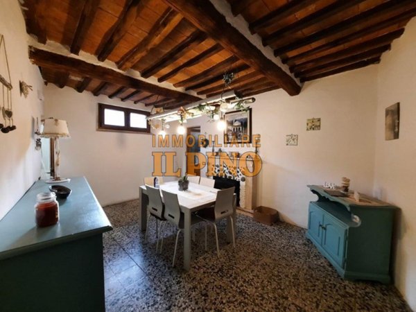 intera palazzina in vendita a Buti