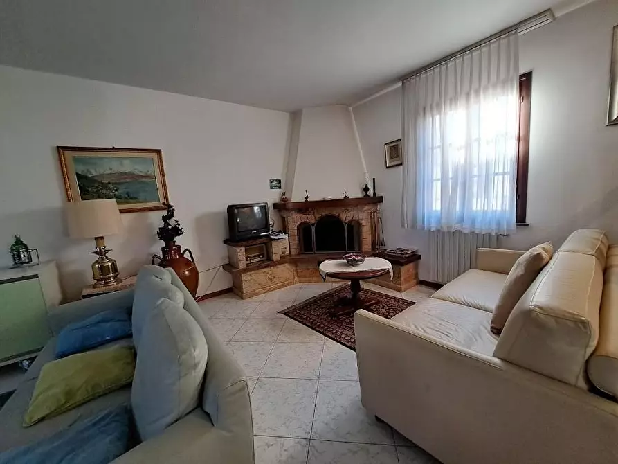 casa indipendente in vendita a Buti