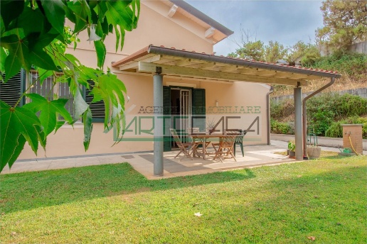 casa indipendente in vendita a Buti in zona La croce