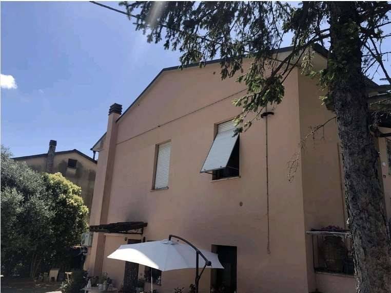 appartamento in vendita a Buti in zona La croce