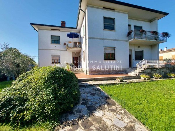 casa indipendente in vendita a Buti