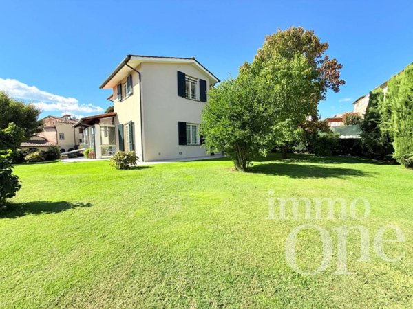 casa indipendente in vendita a Buti