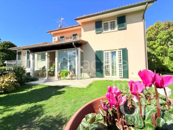 casa indipendente in vendita a Buti