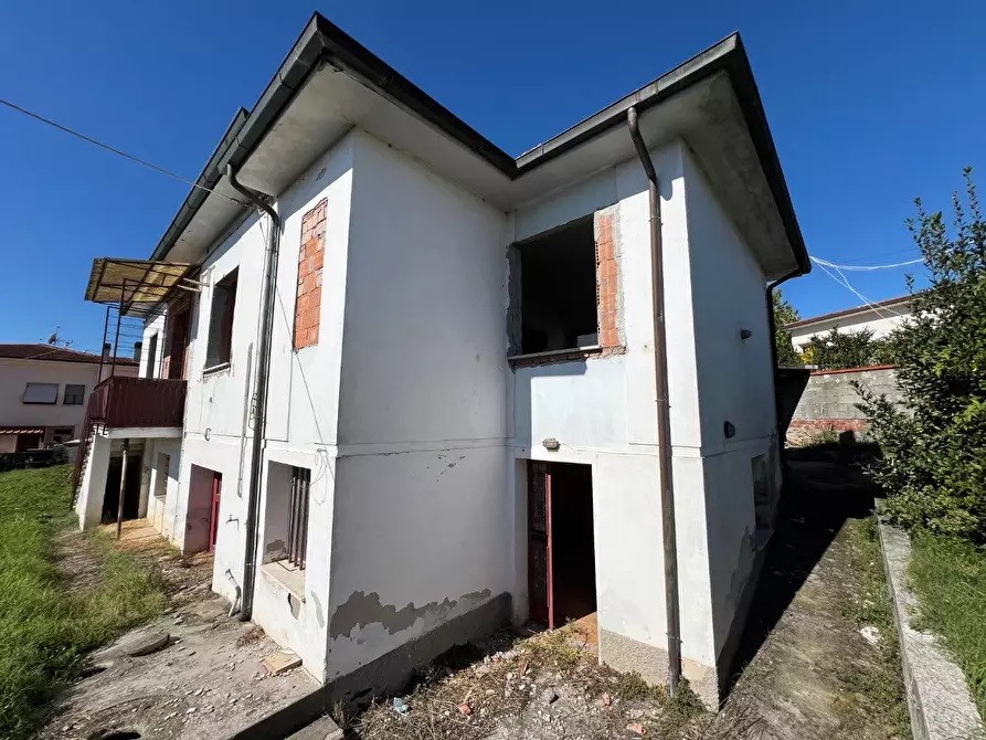 casa indipendente in vendita a Buti