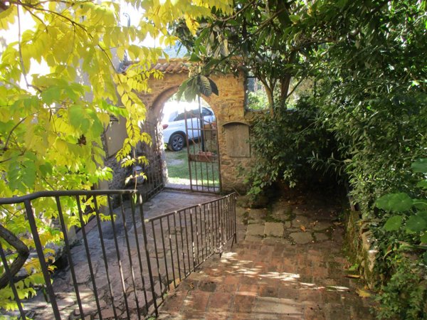 casale in vendita a Buti