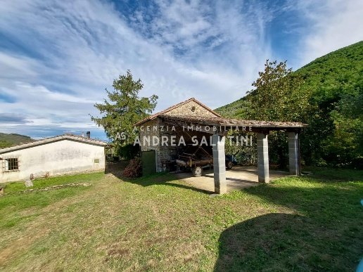 casa indipendente in vendita a Buti